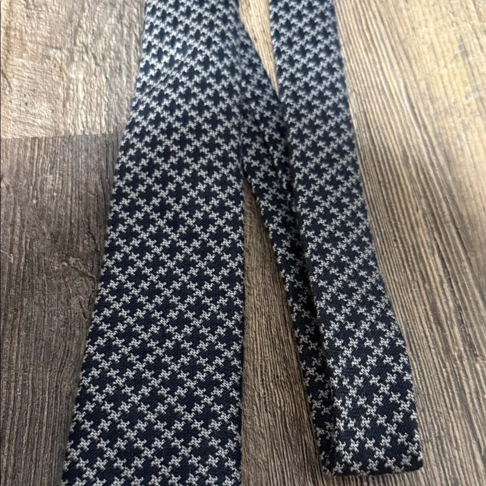 Men's Houndstooth Patterned Tie - Blue and Gray